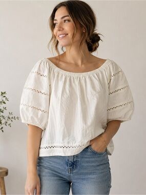 crown & ivy White Off-the-Shoulder Top